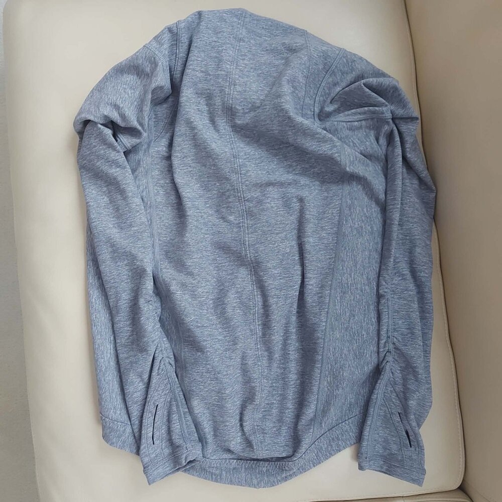 Ivivva Girl by Lululemon 🍋Four Count Shrug*Rulu grey thumbholes size 14 - Picture 7 of 8